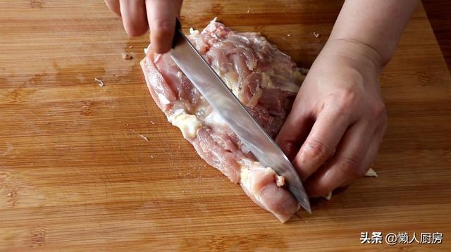 这是鸡腿的特别做法，不要焯水不用过油，味道比饭店做的都好吃