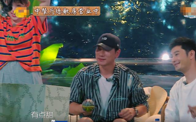 《中餐厅》下一期要追，黄晓明颖宝营业唱歌，连看2遍片花不过瘾