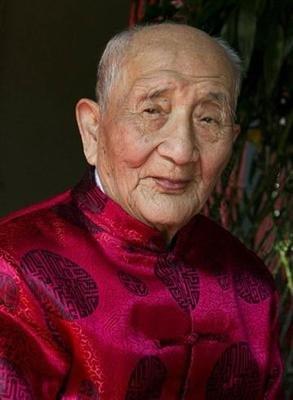 此人为溥仪的御医，将祖传药方无偿捐出，现在仍然在世