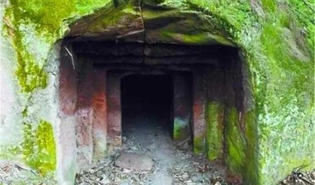 史上最“敬业”的盗墓贼，在古墓上修房，为盗