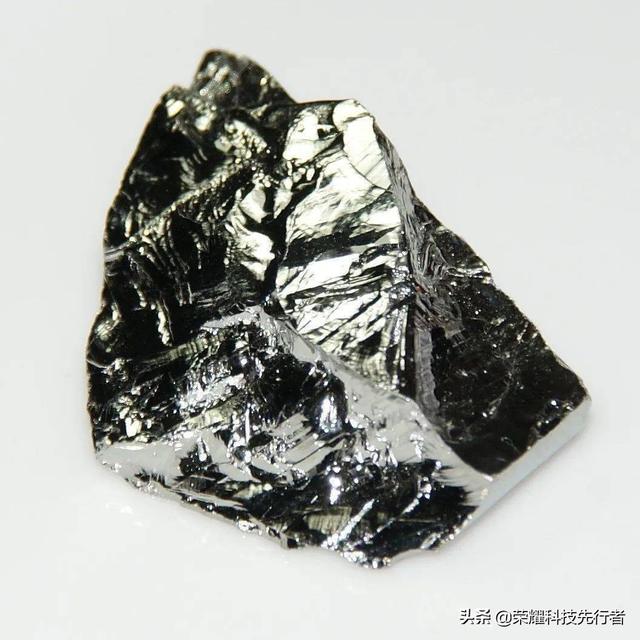 為什么說石墨烯芯片是下一代芯片，2年內量產