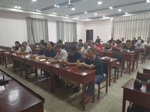 河北磁县：品国学经典建文明机关