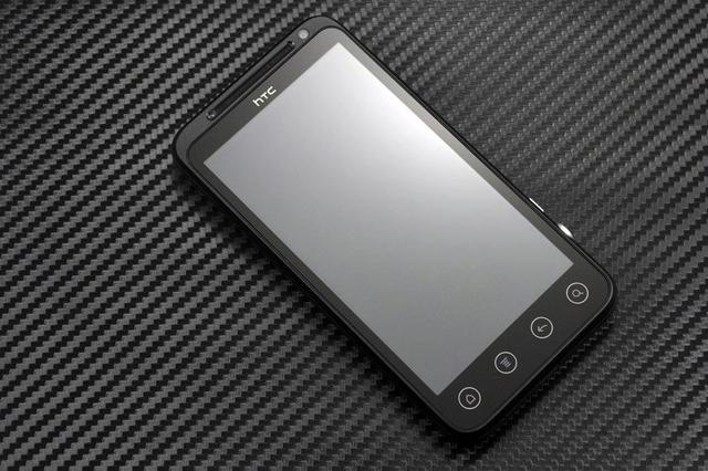 我人生使用的第一部智能手机1.2G双核裸眼3D大屏 HTC EVO 3D