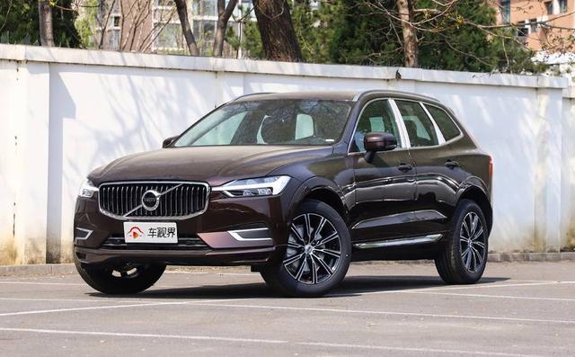 32万能买豪华中型SUV，XC60和发现运动的性价比体现在哪