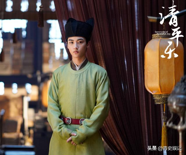 “梁怀吉”有多深藏不露？背着观众演过这么多