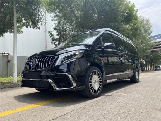 奔驰商务v250进口商务面包车体验奢华座驾