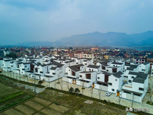 生态文明之光照耀美丽中国——写在绿水青山就是金山银山理念提出15周年之际