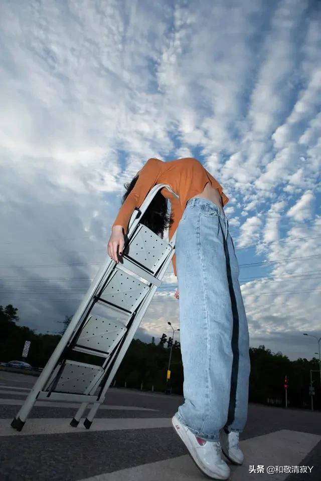 GNC倒闭大股东哈药集团20亿打水漂会利好汤臣倍健