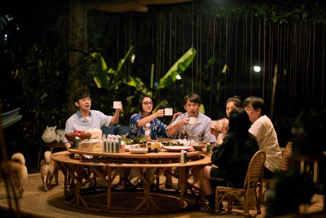 做客《向往的生活》，周迅硬从“三金”影后，把自己活成了普通人