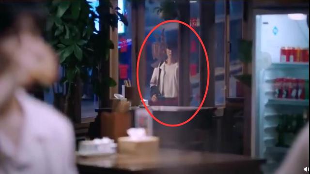 凌霄|以家人之名：凌霄进攻性好强 学成回国就表白尖尖被嘲油腻，子秋卑微