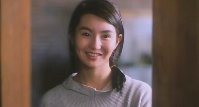 再现瞪眼式演技？严肃探讨一下，杨超越演技到底怎么样