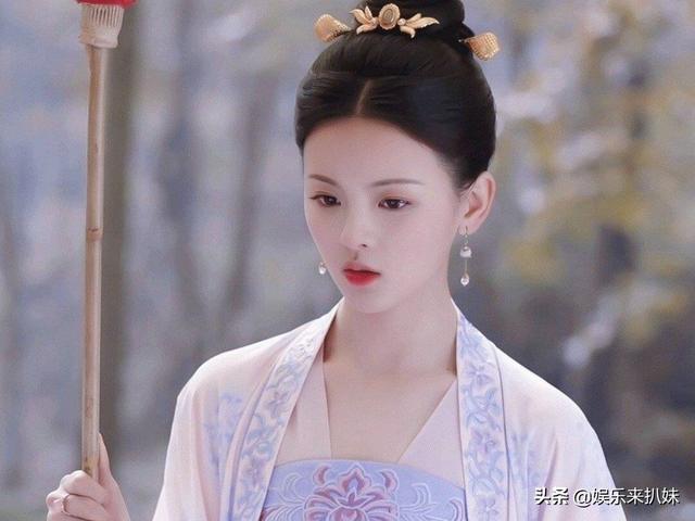 火箭少女杨超越古装扮相惊人的美，网友:美死我了