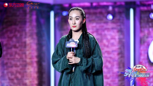 舞者杨丽萍学生感动起舞燃爆全场美少女飞天旋转引金星任嘉伦惊叹