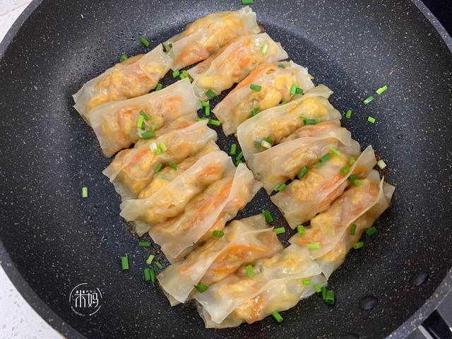 这早餐营养健康，不揉面不发面，煎一煎比包子香，两天不吃准馋