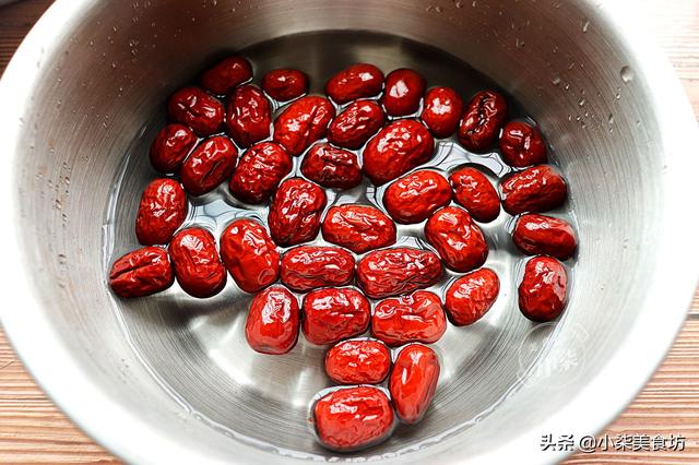 自从学会枣糕这样做，我家零食就没买过，暄软蓬松，比蛋糕还好吃