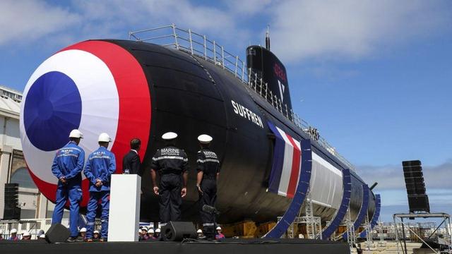 法国全球最小核动力潜艇下水，比中国同类型潜