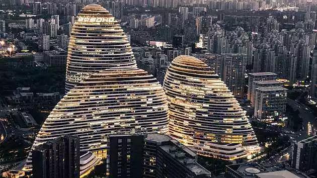 SOHO中国：一卖到底，潘石屹清仓或套现178亿离场，此前已卖85亿