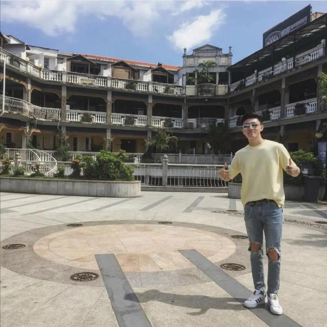 为了捧红陆柯燃，我亲自给“竞品”艺人上课