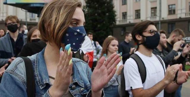 数十万民众要求总统下台！白俄罗斯抗议活动达到高潮