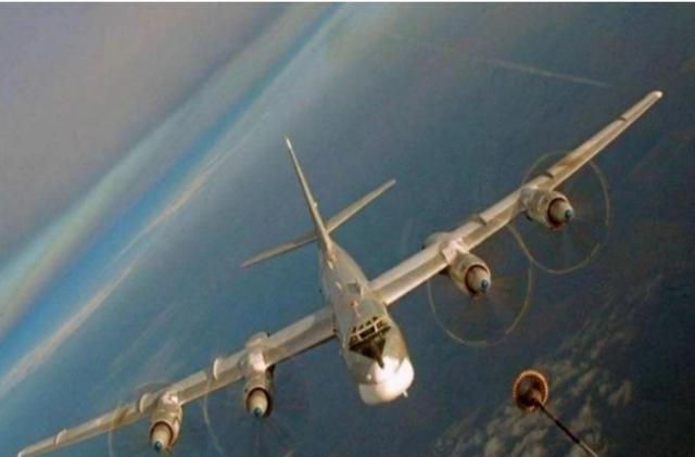 轮到美国被自由飞行，4架轰炸机直扑美本土，