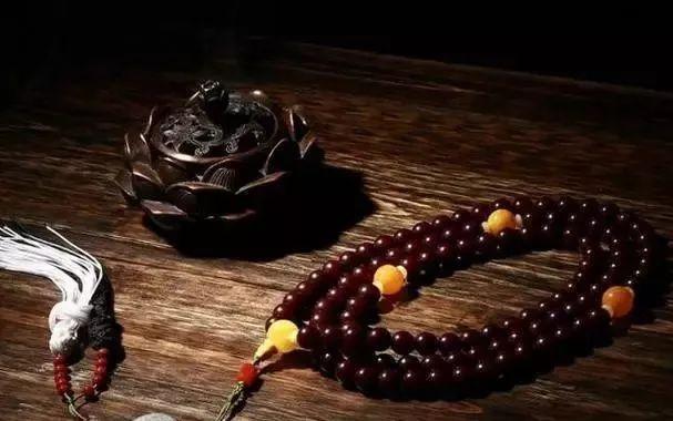 �ϴ�ʦ�ԡ���վ�������Ʒ�Ľ���