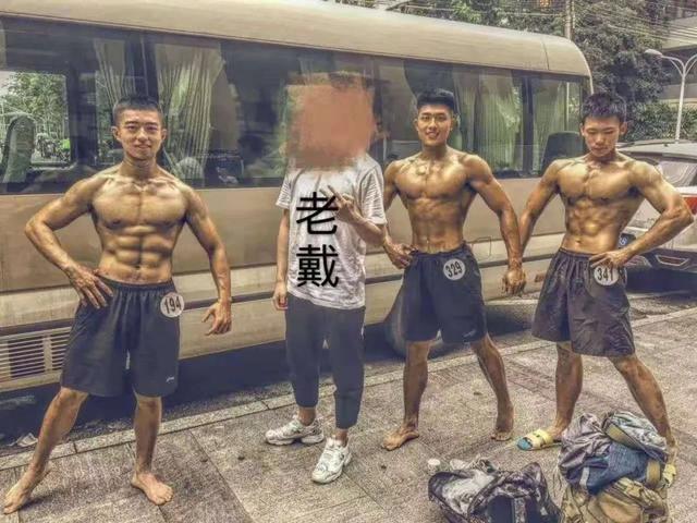 中國男人增肌成功後，能有多帥？網友：真是整容式蛻變