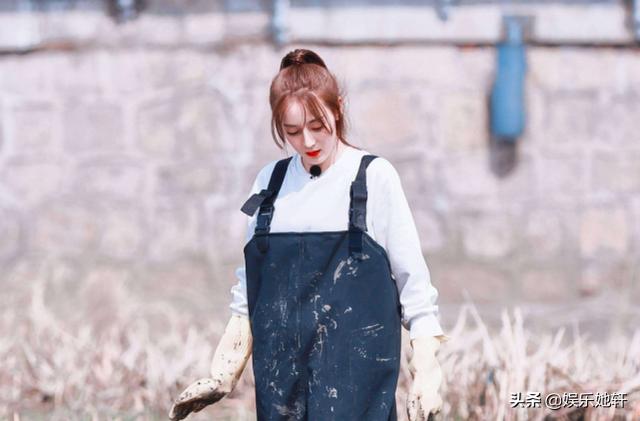 迪丽热巴终于放开了！《极挑6》大方调侃张艺兴，小绵羊有点害羞