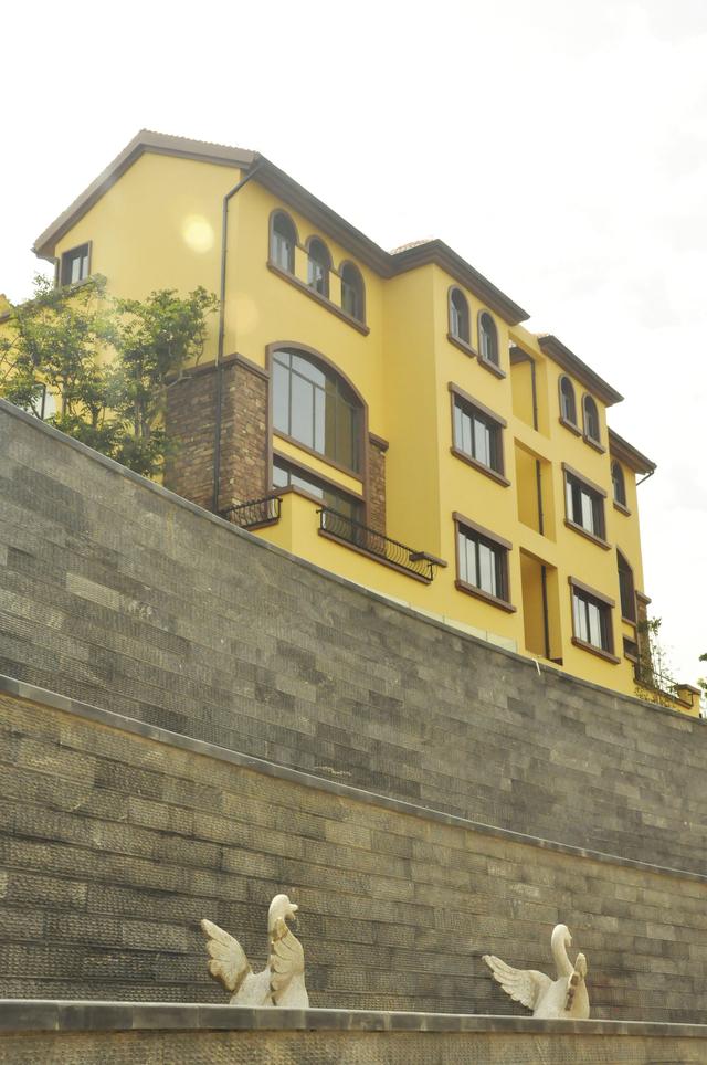 宜良一中旁现房纯墅区均价5888元/平米起 如今库存仅剩三分之一