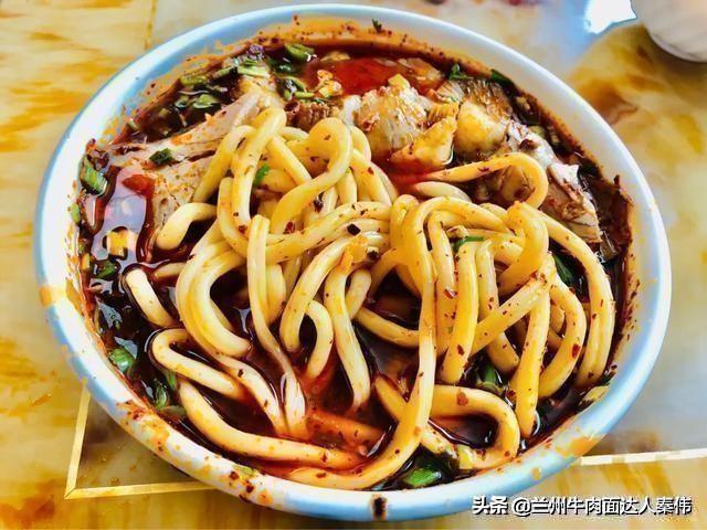 兰州15家最好吃的牛肉面排行榜，据说每家都排长队！