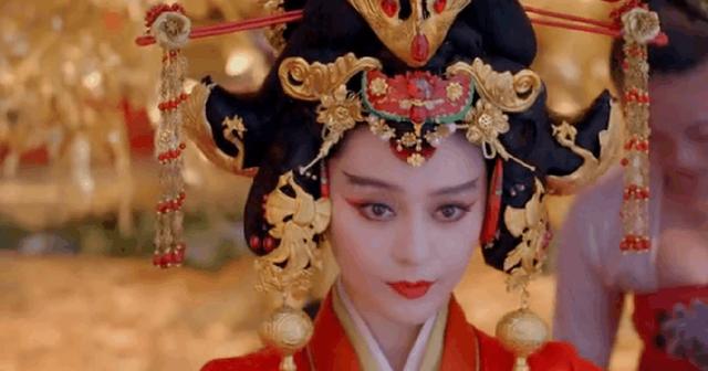 《资治通鉴》：中国历史唯一女皇帝武则天，上位不惜“虎毒食子”