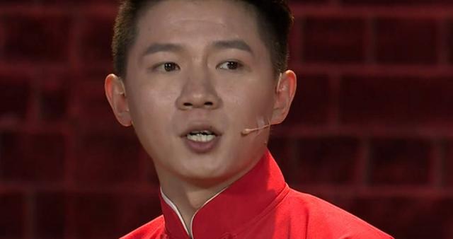 演员卢鑫妻子分娩，卢鑫产房说相声助产，网友：听着相声生了个娃