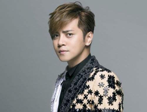 罗志祥周扬青分手：女方曝每天凌晨三四点才道晚安，仍被劈腿数次