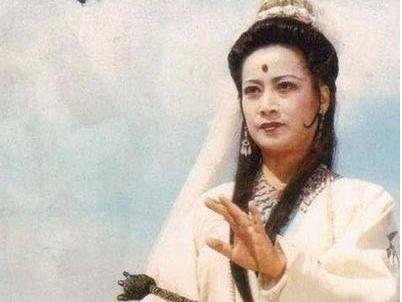 "观音菩萨"左大玢近照曝光状态依旧精神十足，今77岁皈依佛门