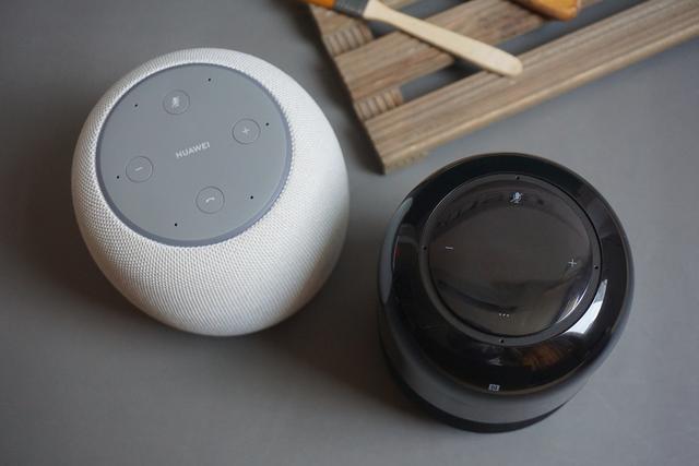 华为ai音箱2电池版:可无线移动的智能ai音箱