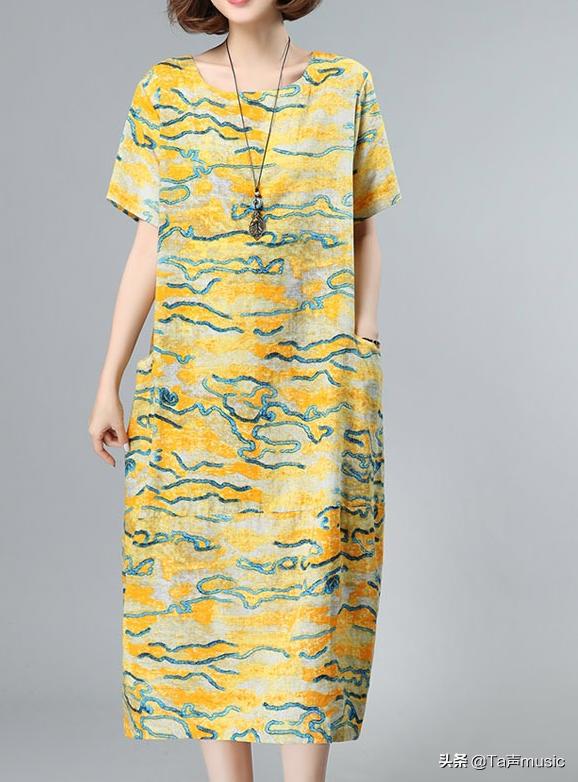 浙江新出一款“光鲜裙”55岁妈妈穿上，美的洒脱气质不凡
