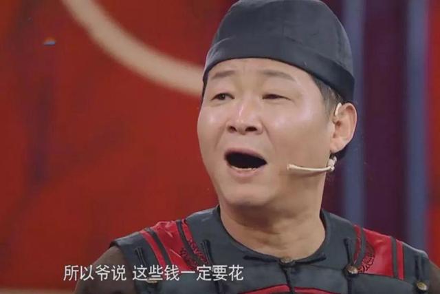 不做明星去養(yǎng)雞，不要奔馳騎電驢，50歲的“三德子”比張國立還壕