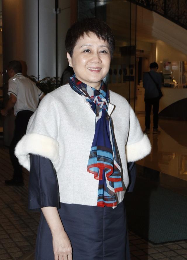 何鸿燊四太太梁安琪承诺送厚礼奖励奚梦瑶,考虑送楼给孙子做礼物