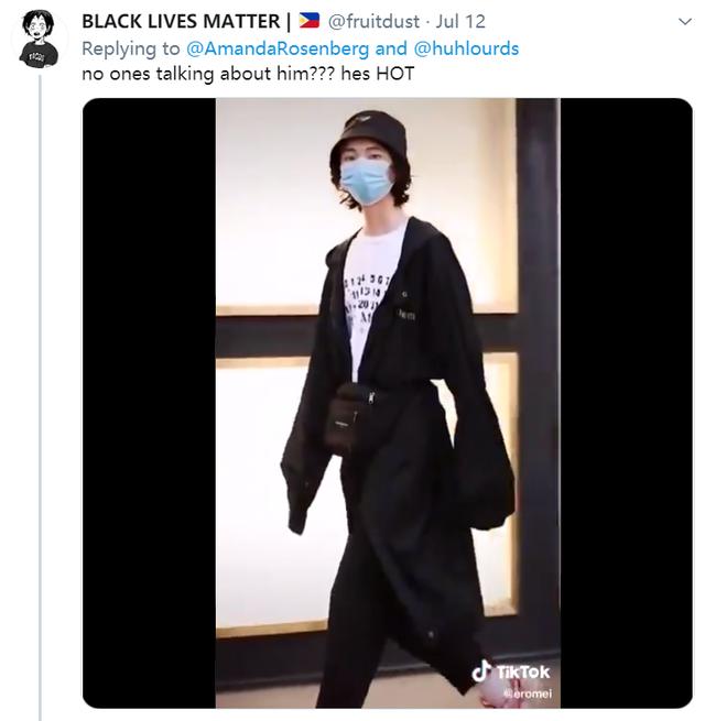中国同性情侣街拍推特爆红！外国网友被中国小哥帅到尖叫