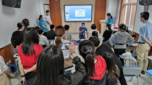 标准动作该这样！萧山区第一人民医院开展全民“心肺复苏”急救技能培