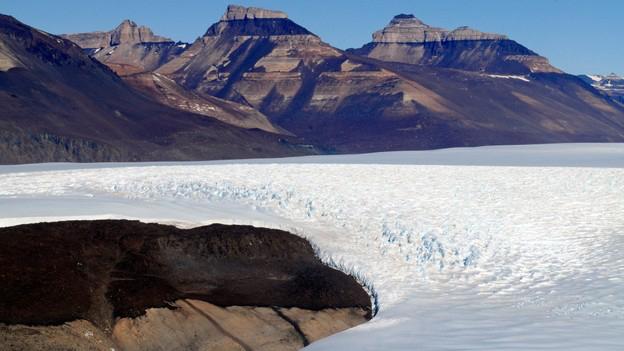 北极圈着火！气温直逼38度，科学家恐冰川融化远古病毒复活