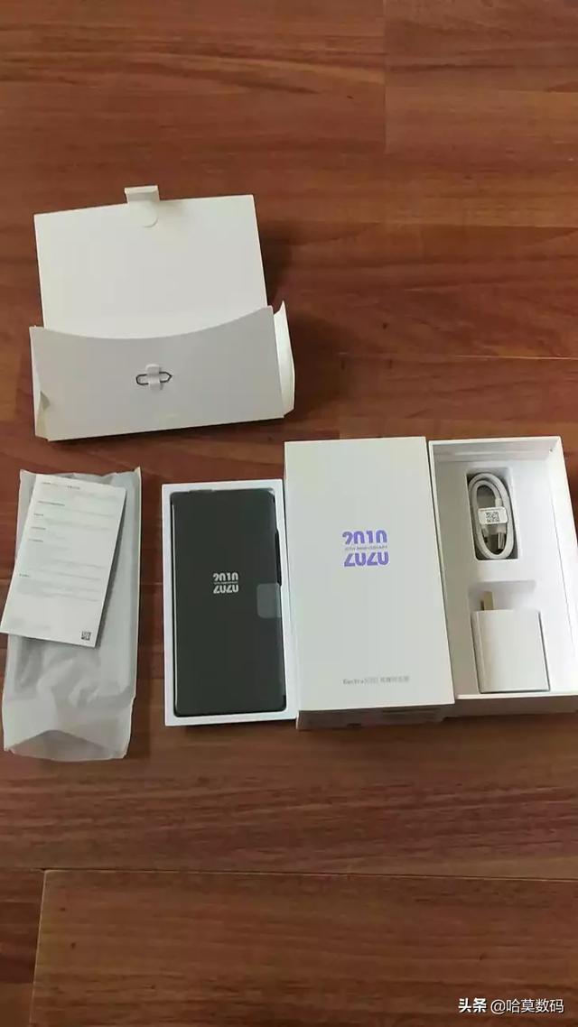 1999元起小米手機重回性價比寶座，顏值+性能+價格真香