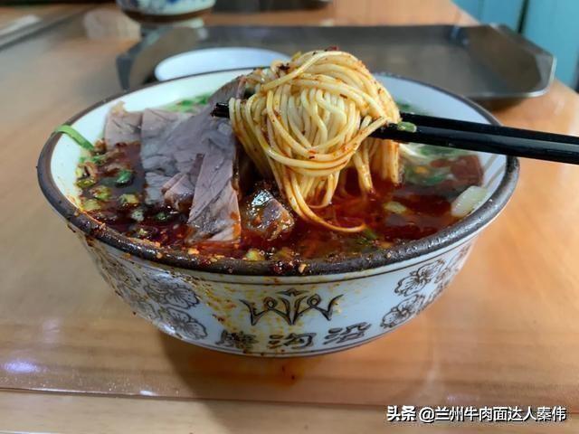 兰州15家最好吃的牛肉面排行榜，据说每家都排长队！