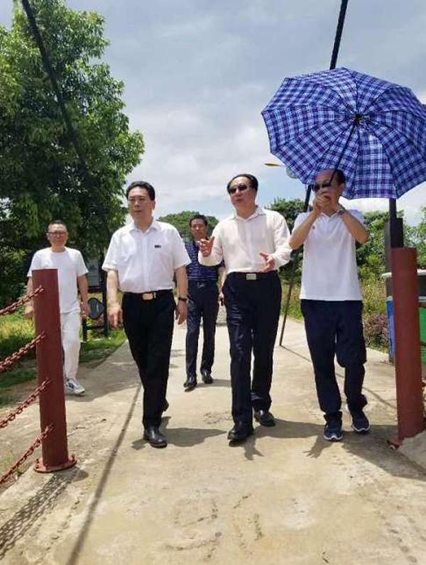 国家一级演员周红军和圣大航空董事长蔡建利到湖南参观考察(图5)