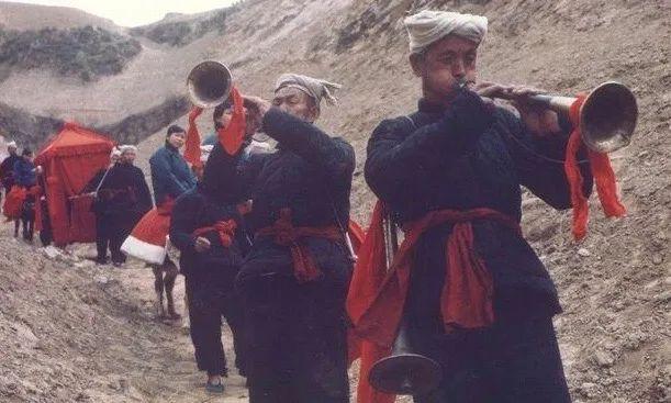 展览|谭松韵宋威龙新剧接档《二十不惑》 孟京辉两部作品本周上演