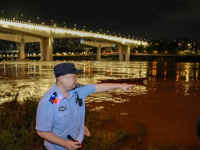 重庆|保护长江流域 做个合格的“蓑笠翁”