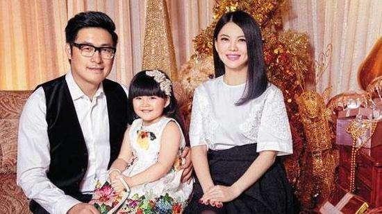 王岳伦半夜两点道歉，女儿王诗龄点赞他微博，看李湘这次如何回应