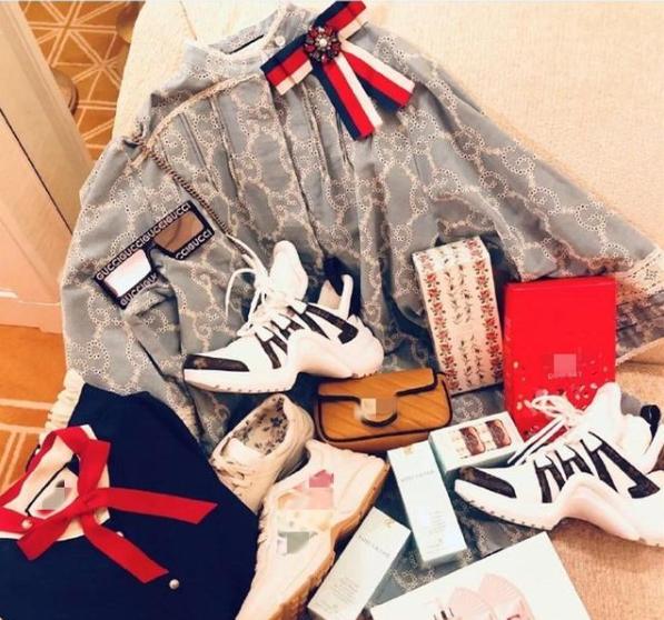 嫁豪门女星都不幸？对比昔日奥运冠军，何雯娜