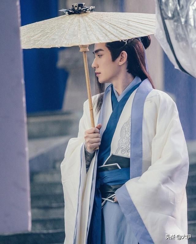 5位男星美人在撑伞等你！你想站在谁的伞下？