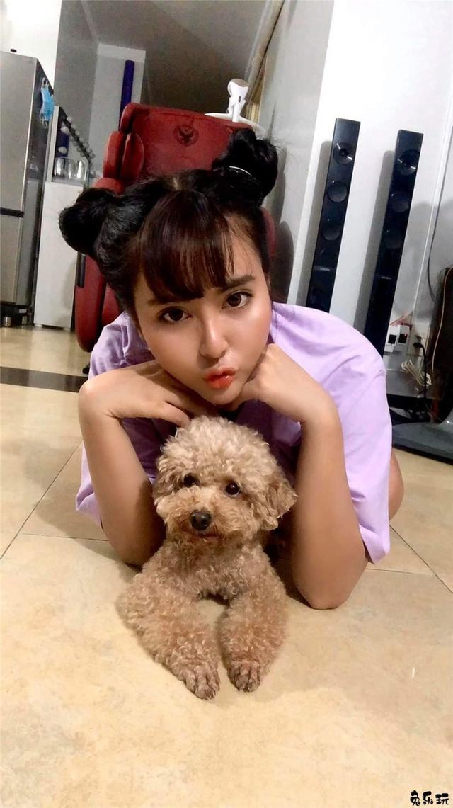 口罩还能这样戴？越南最强农村正妹Pong Kyubi(武黄玉)另类的预防肺炎方式！附154P图片下载链接！