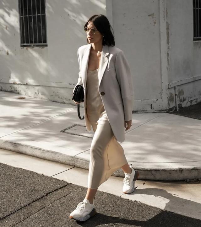 有一种不费力的时髦，叫“同色系”